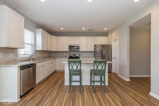 Foto del edificio - 6792 Highland Way