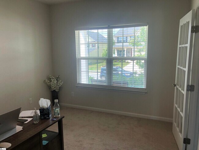 Foto del edificio - 755 Windward Ln