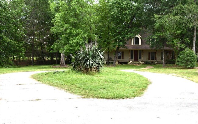 Building Photo - 12168 Clint Parker Rd