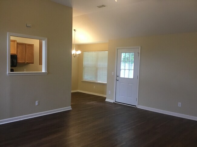 Building Photo - 134 Aquinnah Dr