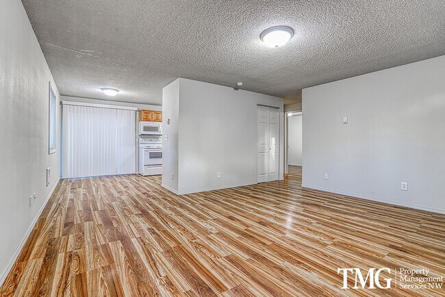 Foto del edificio - 2306-2308 E 35th St