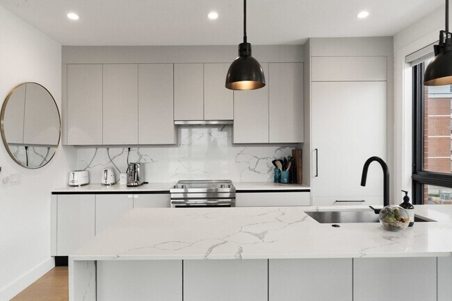 Foto del edificio - 75 W Broadway