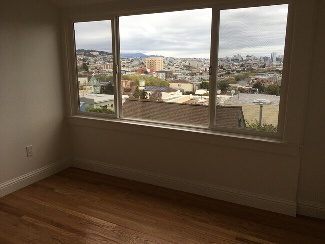 The city view - 143 Ripley St