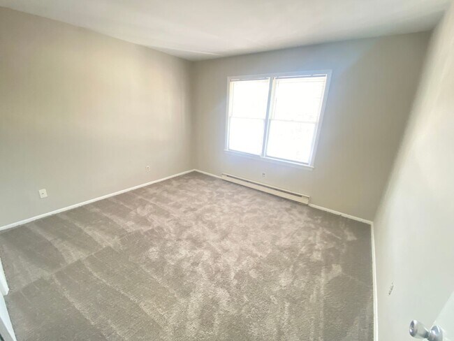 Building Photo - 2bed/1ba Apt off S Main Kannapolis close t...