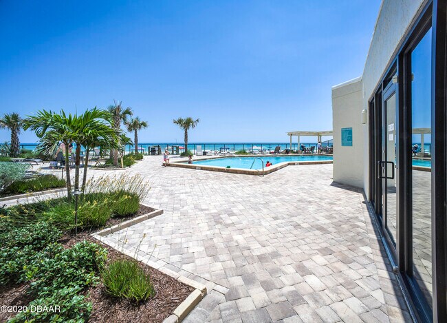 Foto del edificio - 3855 S Atlantic Ave