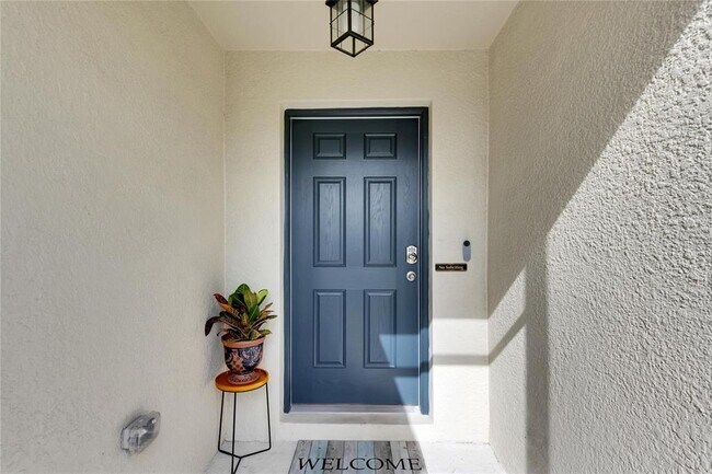 Foto del edificio - 12696 Tannencrest Dr