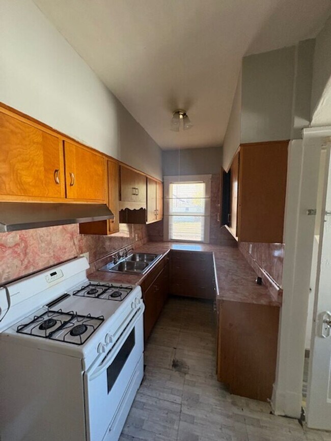 Foto del edificio - 2 Bedroom  1 Bathroom single family home in Peoria, IL