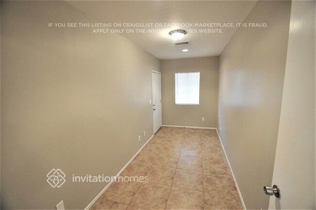 Building Photo - 2749 E John Cabot Rd