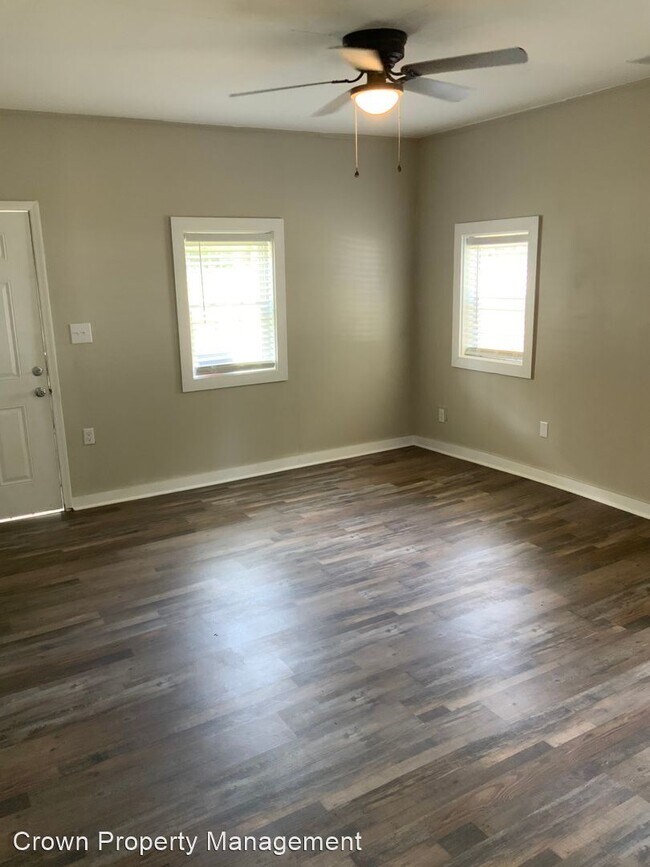 Foto del edificio - 3 br, 1 bath House - 246 Maple St