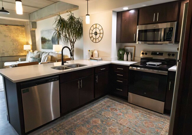 1BR, 1BA - 650SF - The 503 Apartments