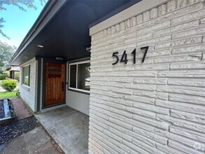 Building Photo - 5417 De Milo Dr