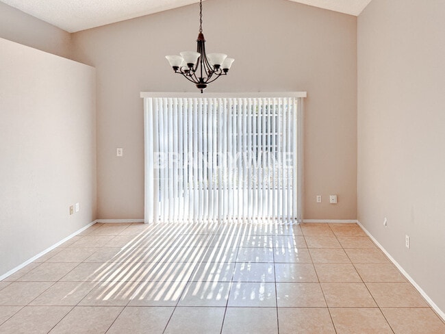 Foto del edificio - 6740 Forsyth Oak Ct