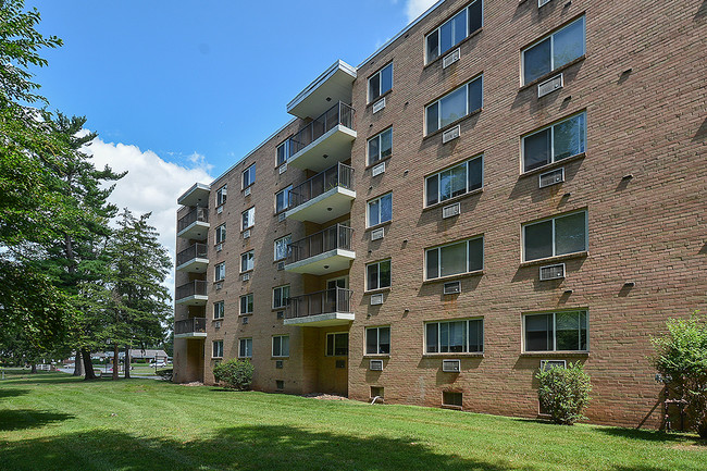 Residential Building - Norriton East Apartments