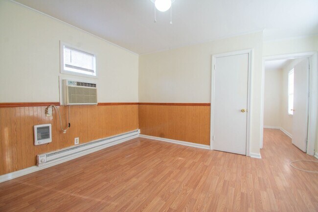 Foto del edificio - 1 Bedroom 1 Bathroom Home - Prime Spring Lake Location!