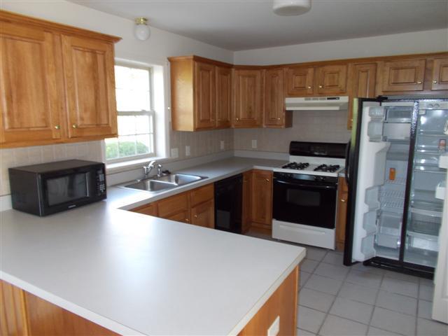 Building Photo - 647 Royal View Dr