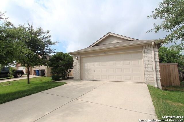 Building Photo - 6215 Heathers Cove