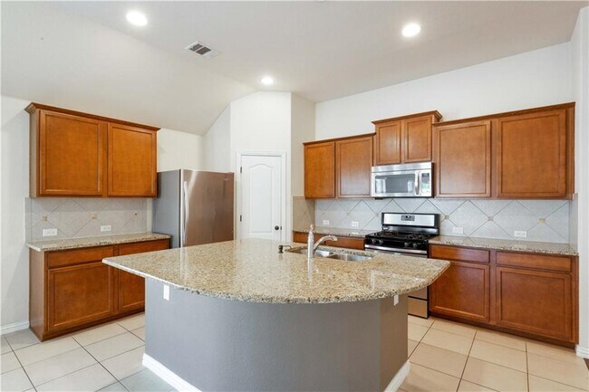 Building Photo - 467 Oyster Creek
