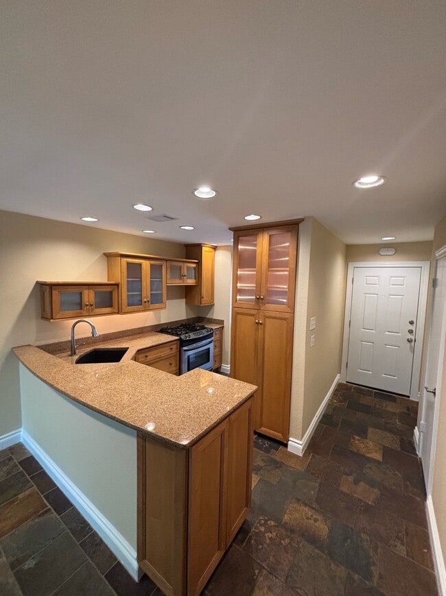 Building Photo - 1411 Gracy Farms Ln
