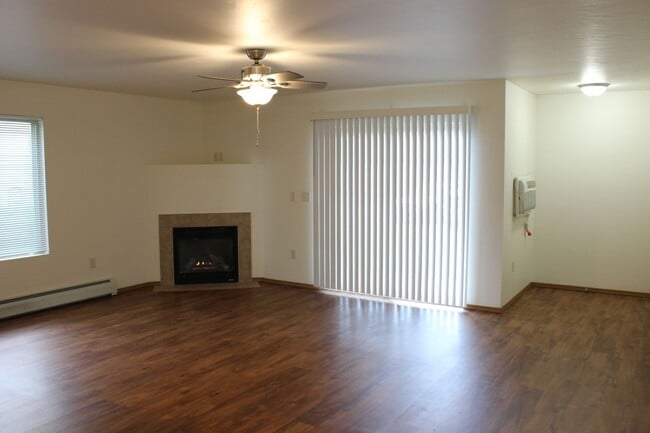 Interior Photo - Shade Tree Estates