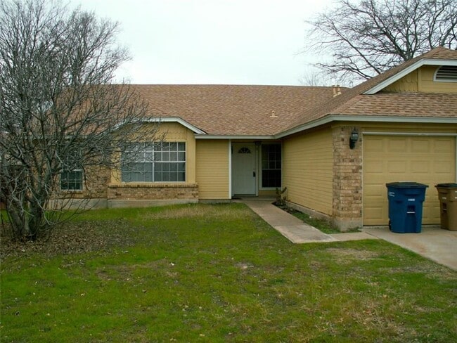 Building Photo - 2002 Leeann Dr