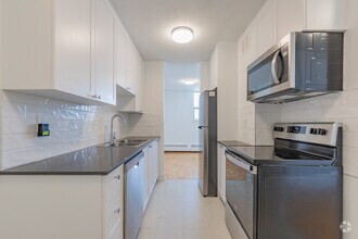 Interior Photo - 570 Birchmount Road