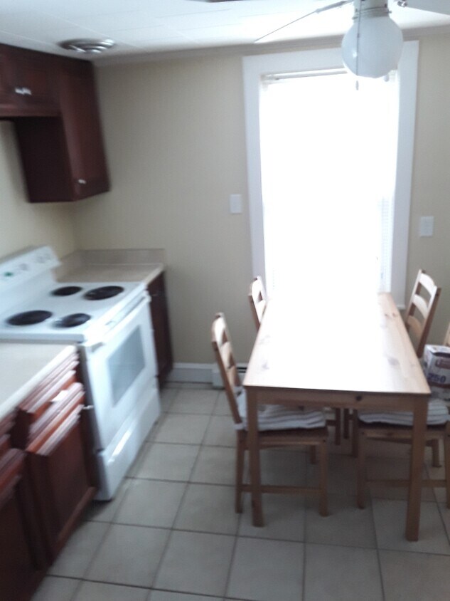 Foto principal - 760 Salem St