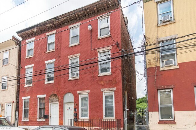 Building Photo - 1 br, 1 bath Triplex - 1616 WILLINGTON ST ...