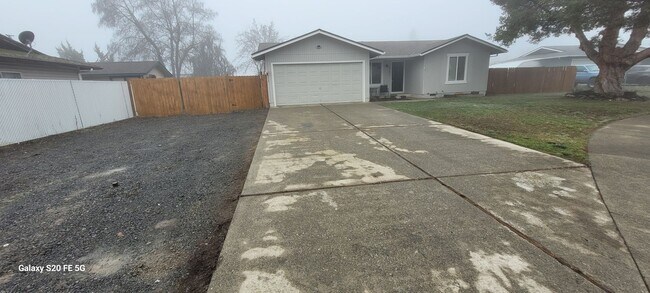 Building Photo - Spacious Home for Rent