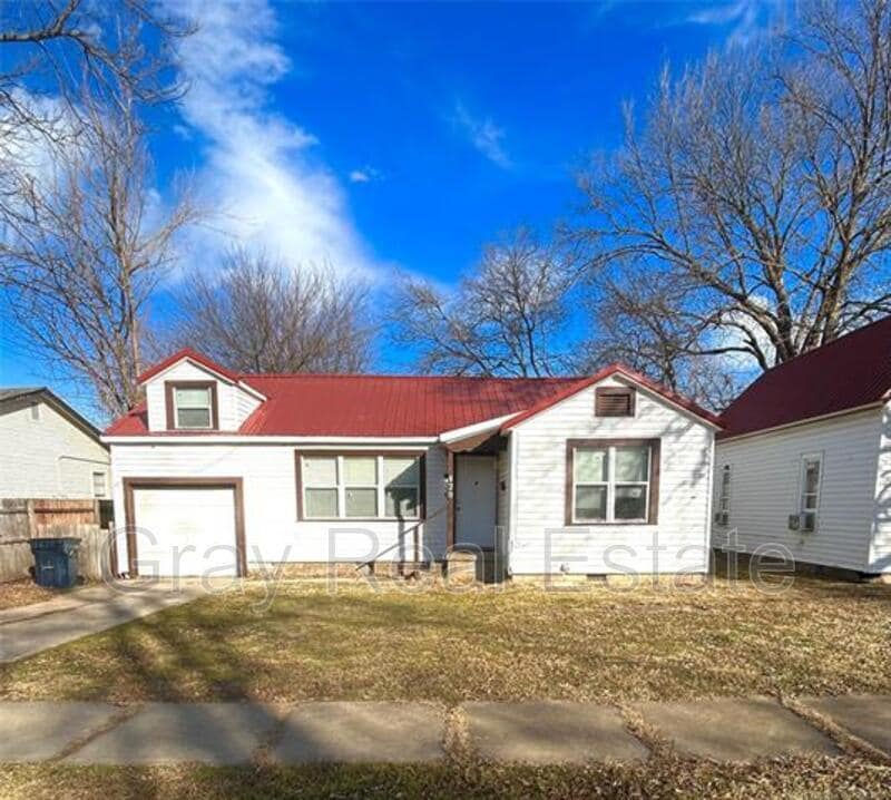 420 W 16th St, Ada, OK 74820 House Rental in Ada, OK