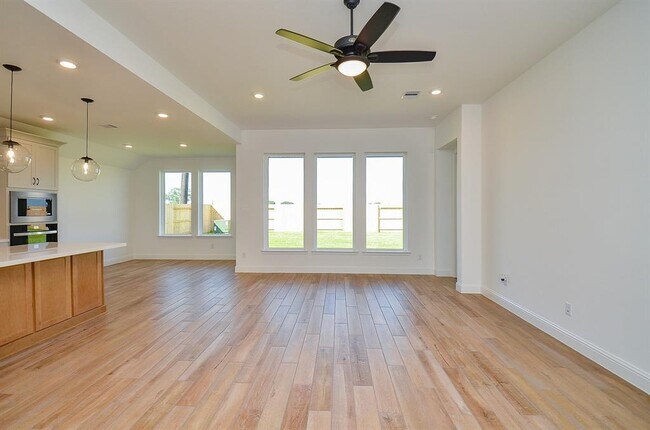Building Photo - 7010 Glennwick Grv Ln