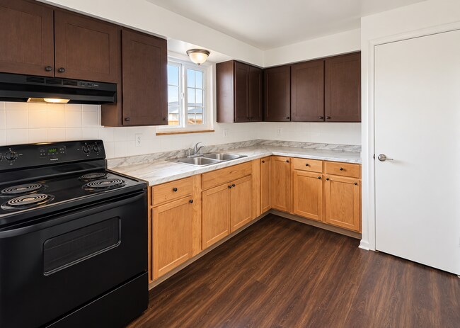 Photo - Cozy 1-Bedroom Retreat with 750 Sq Ft of Comfort in Denver's Heart – 4683 W Tennessee Ave Awaits! Apartment