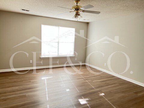 Building Photo - 453 Belcher Rd