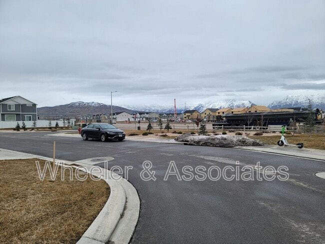 Building Photo - 3713 W Cold Pond Ave