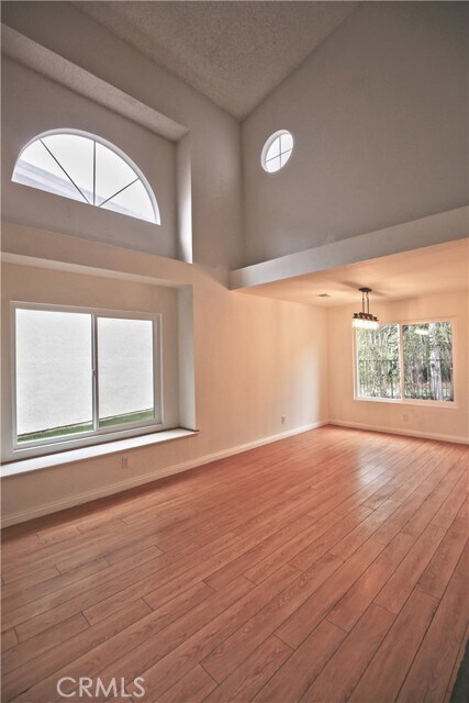 Building Photo - 3211 Armsley Dr