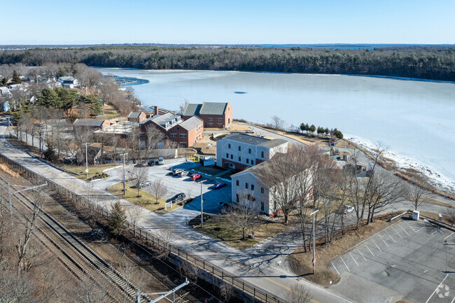 Aerial 01 - The Residences at Greenwich Bay