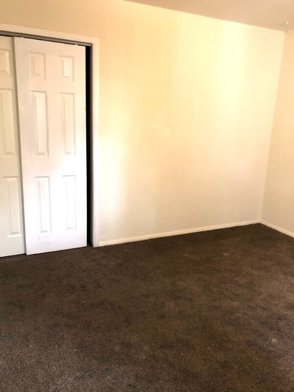 Building Photo - 2640 Yori Ave