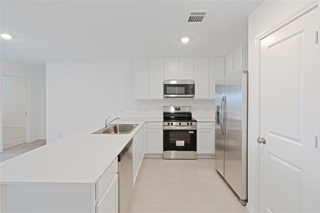 Building Photo - 336 Cowpoke Dr