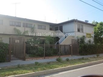 Foto principal - 881 N Hoover St