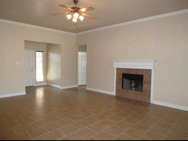 Building Photo - 937 Mesa Vista Dr