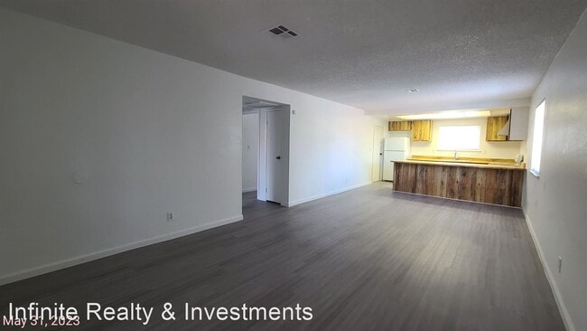 Building Photo - 2 br, 2 bath House - 4743 Sand Creek Unit C