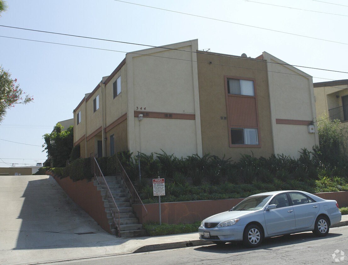 Primary Photo - 344 S Arroyo Dr