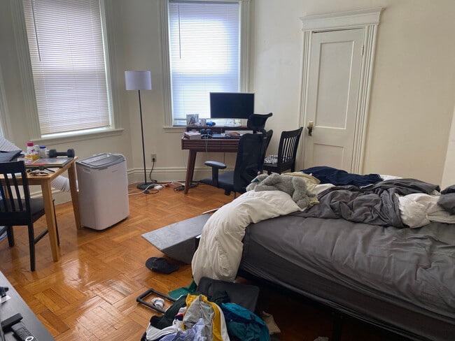 Building Photo - 16 Queensberry St