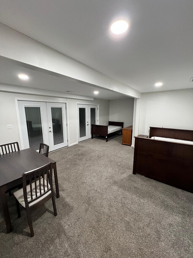 Building Photo - 1620 Bowersox Rd