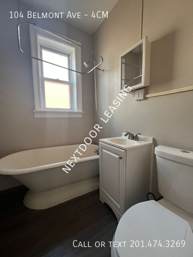 Building Photo - 104 Belmont Ave