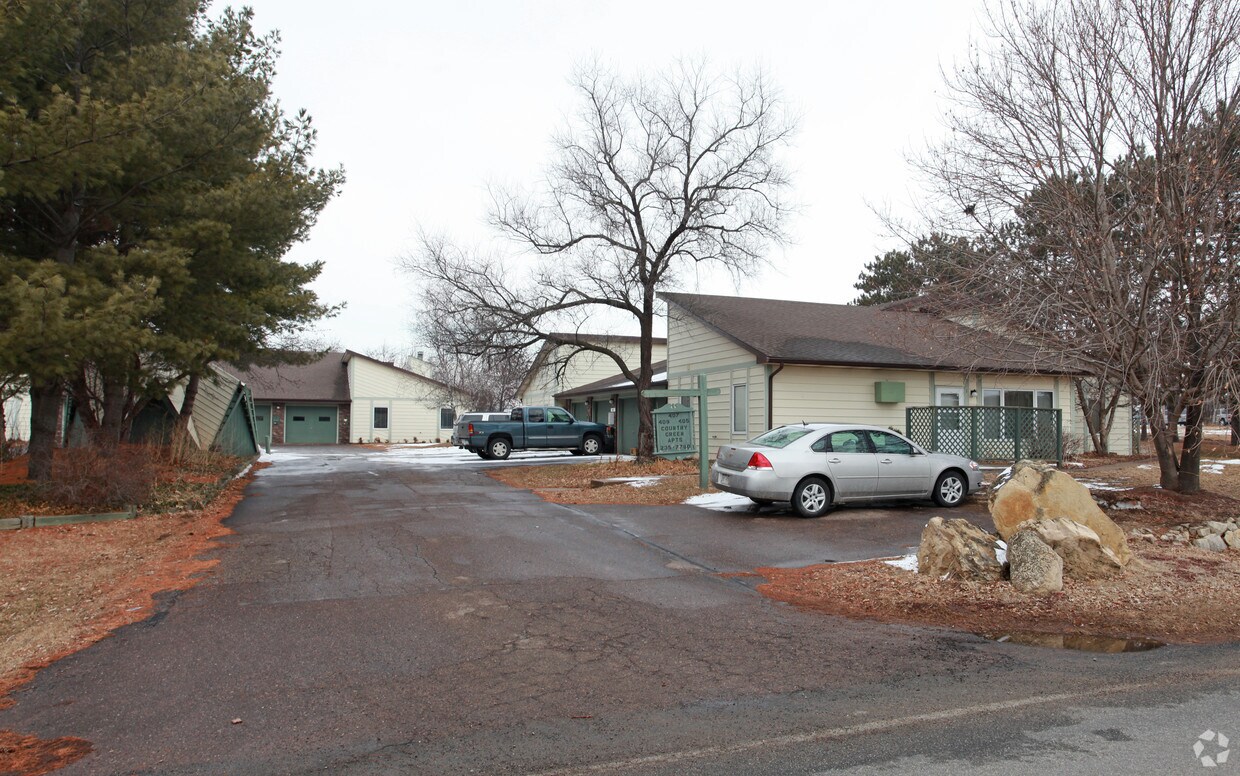 Building Photo - 405-409 Heller Rd