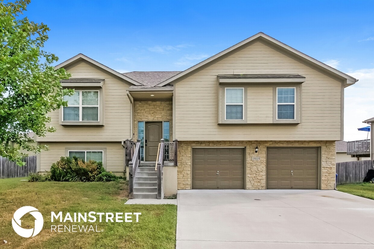 Foto principal - 19119 Corbyn Ln