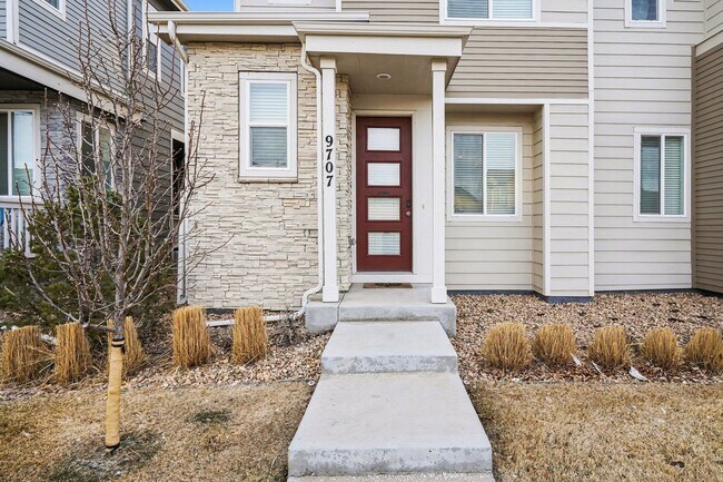 Foto del edificio - Available April 2026! 2 bed 2.5 bath townhouse!