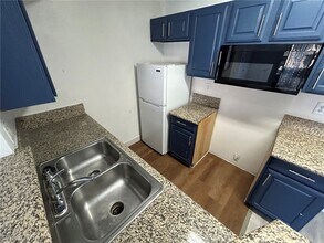 Building Photo - 5154 S Jones Blvd