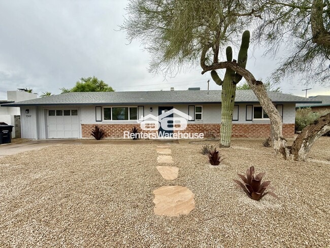 Building Photo - 7507 E Highland Ave