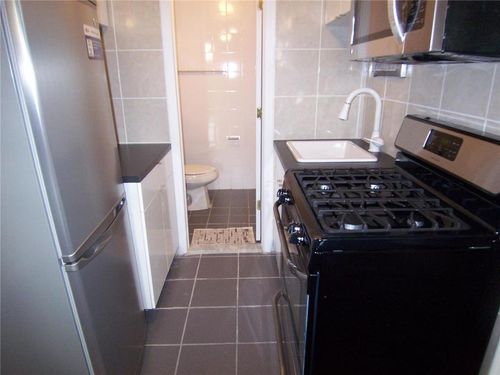 Foto del edificio - 111 Chrystie St